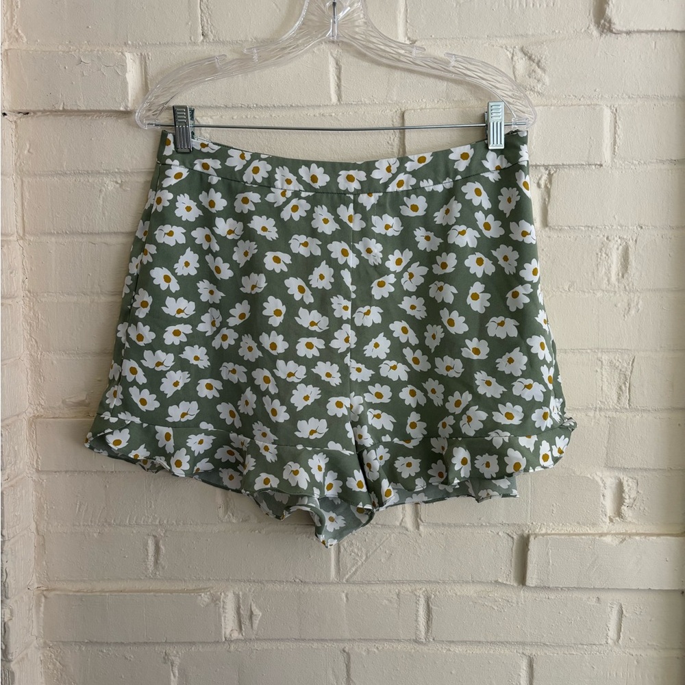 Lush Floral Print Ruffle Shorts